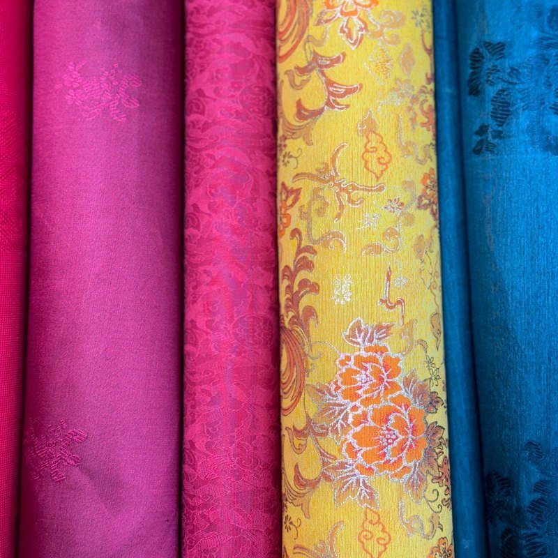 Dupattas & stoles