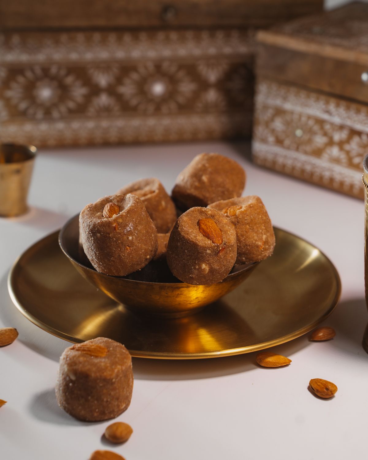 Besan Laddoo with Almonds