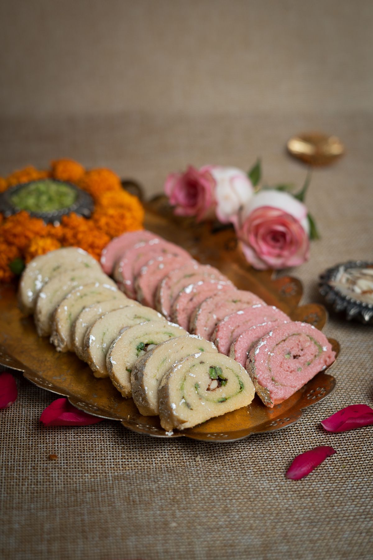 Kaju Pista Roll