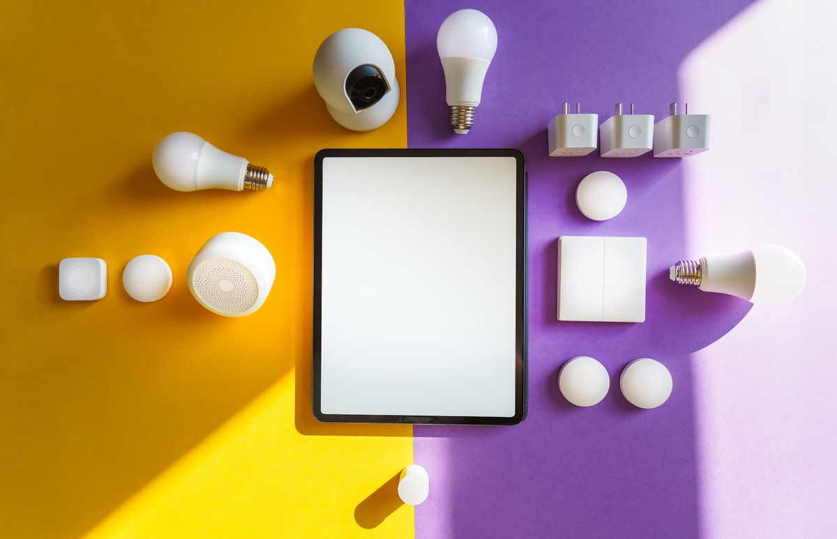Smart Home Starter Kit (4 bulbs + hub)